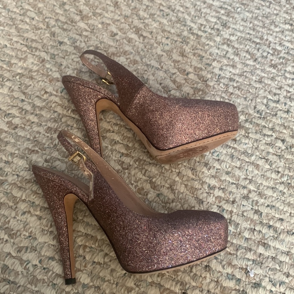 🌺 VINCE CAMUTO ROSE SHIMMER SLINGBACKS - Picture 5 of 8
